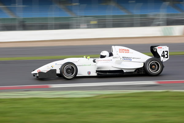 David fights back at Silverstone